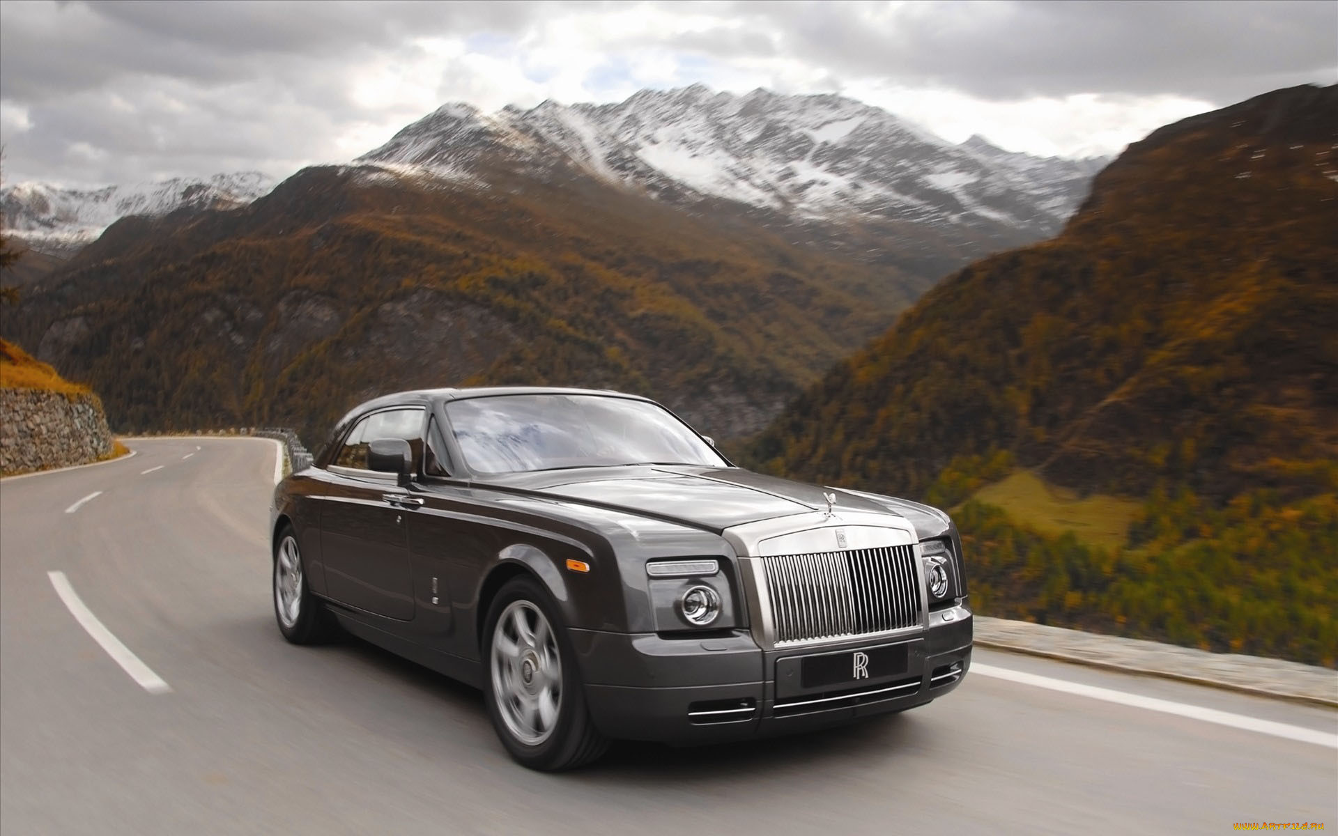 rolls royce phantom coupe